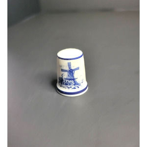 Vintage Thimble by ROYAL MOSA Blue & White 'Dutch Windmil' 1984 NETHERLANDS